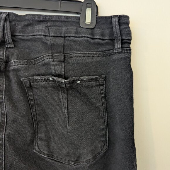 Good American black jeans, raw hem, button fly, kick crop - Size 14 - Picture 6 of 8